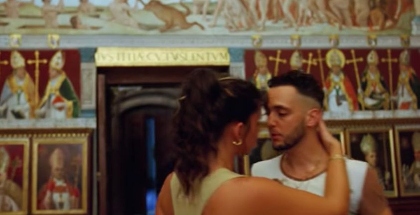 Tangana y Peluso, en la sacristía de la catedral de Toledo