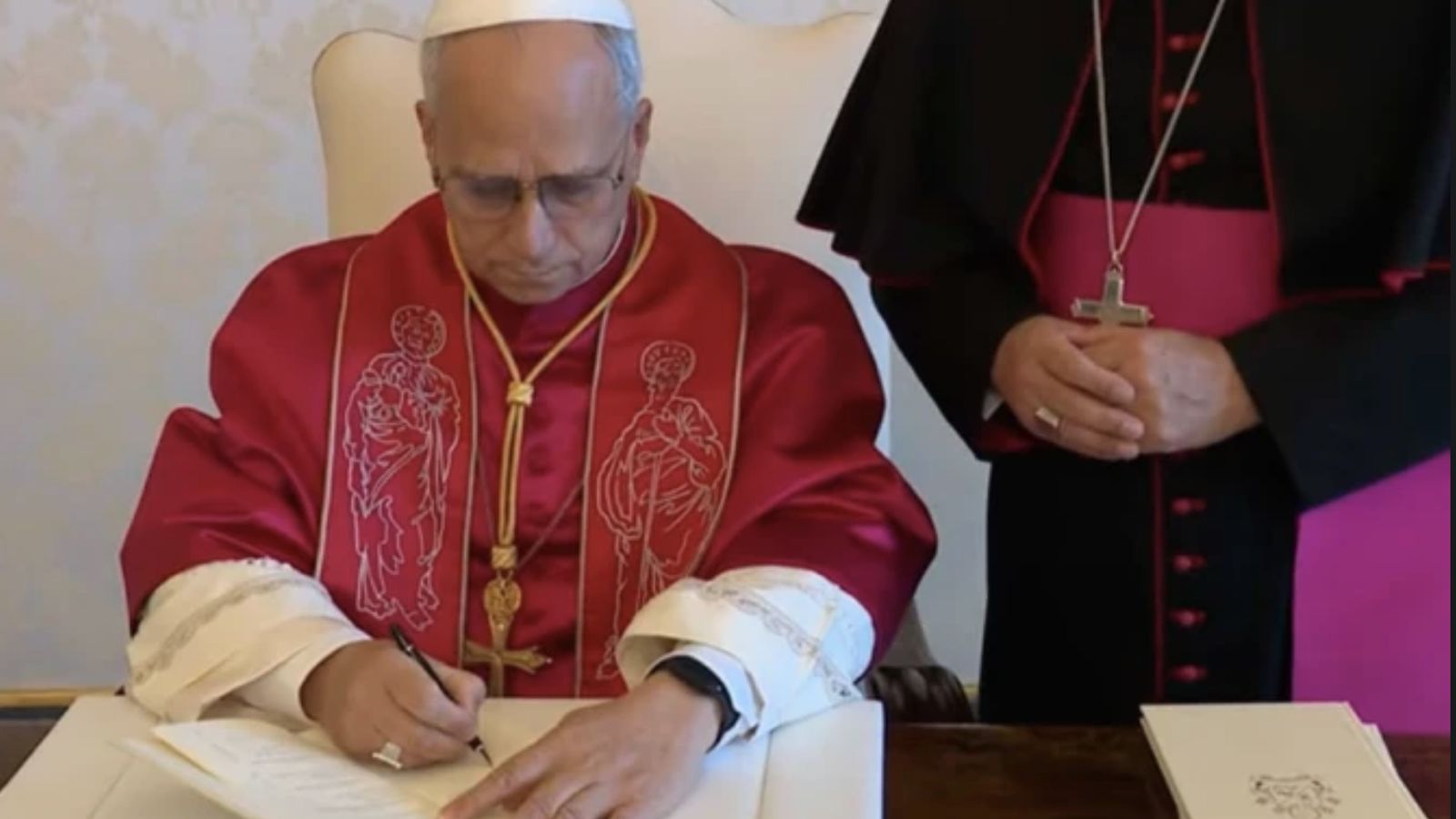 León XIV firma 'Dilexi te'