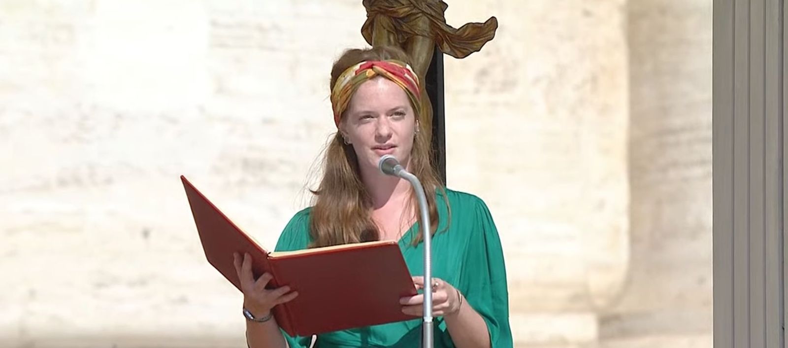 Speaker de la audiencia papal