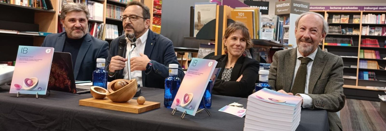 Presentación del libro "Intebioridad", de Josean Manzanos