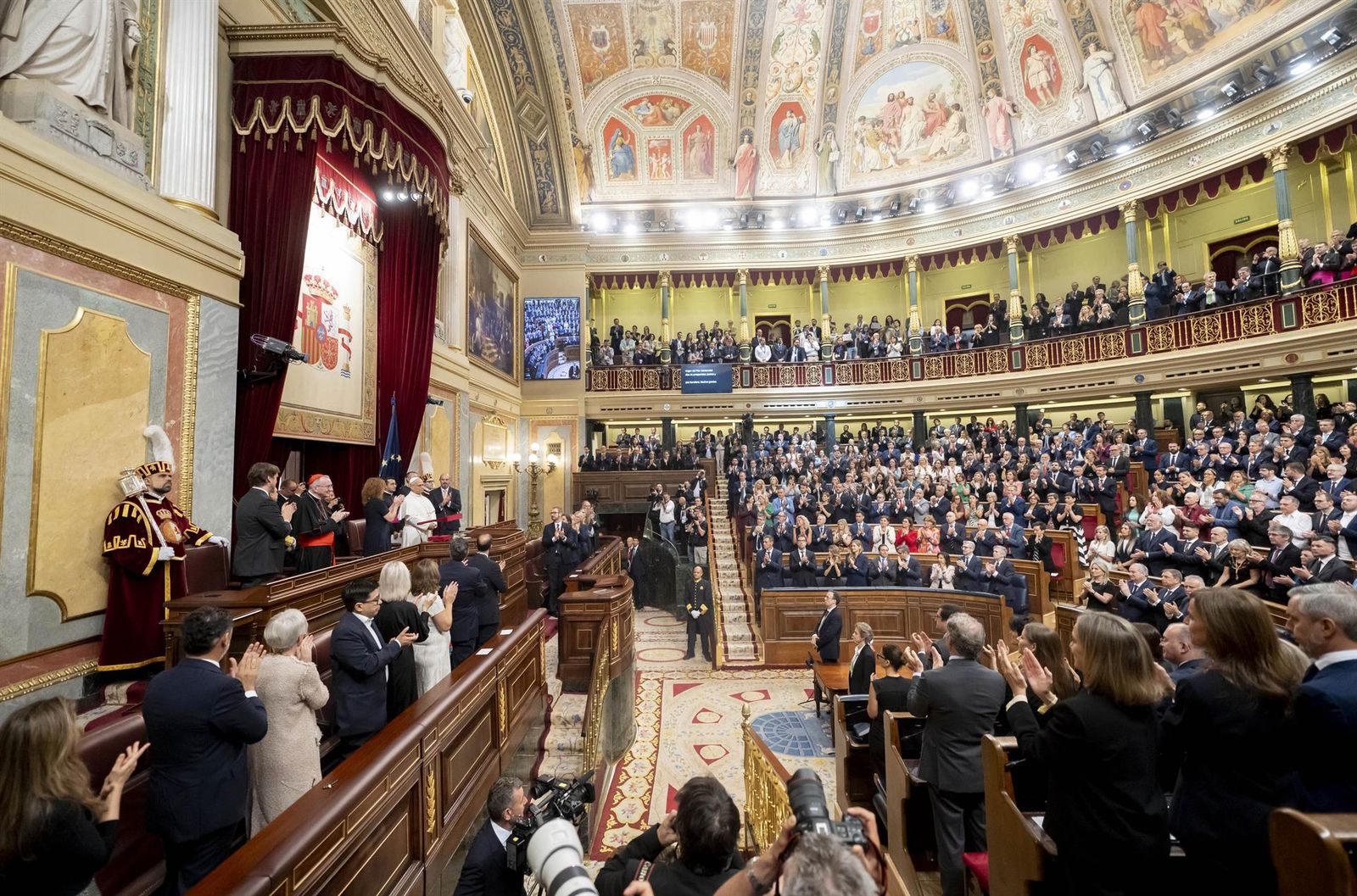 Aplausos al Papa en el Congreso