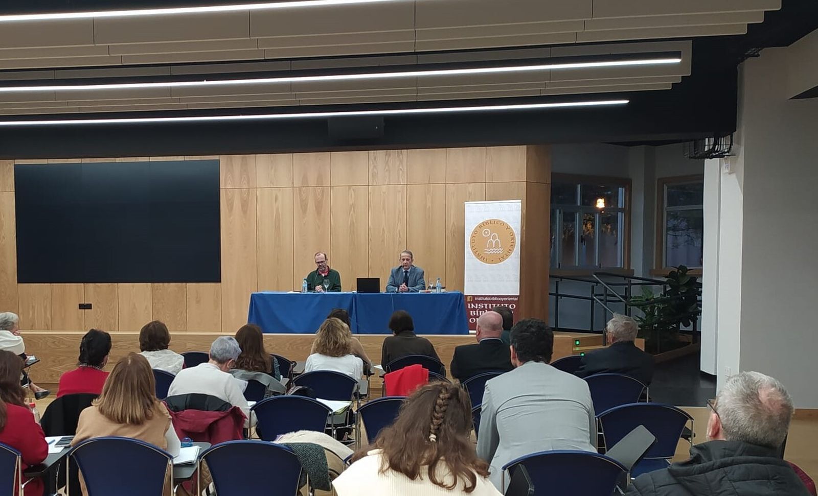 Sesión inaugural de las Jornadas sobre la muerte de Jesús