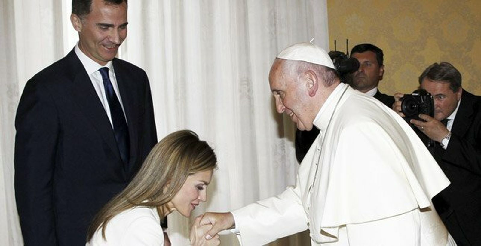 Felipe y Letizia, con el Papa