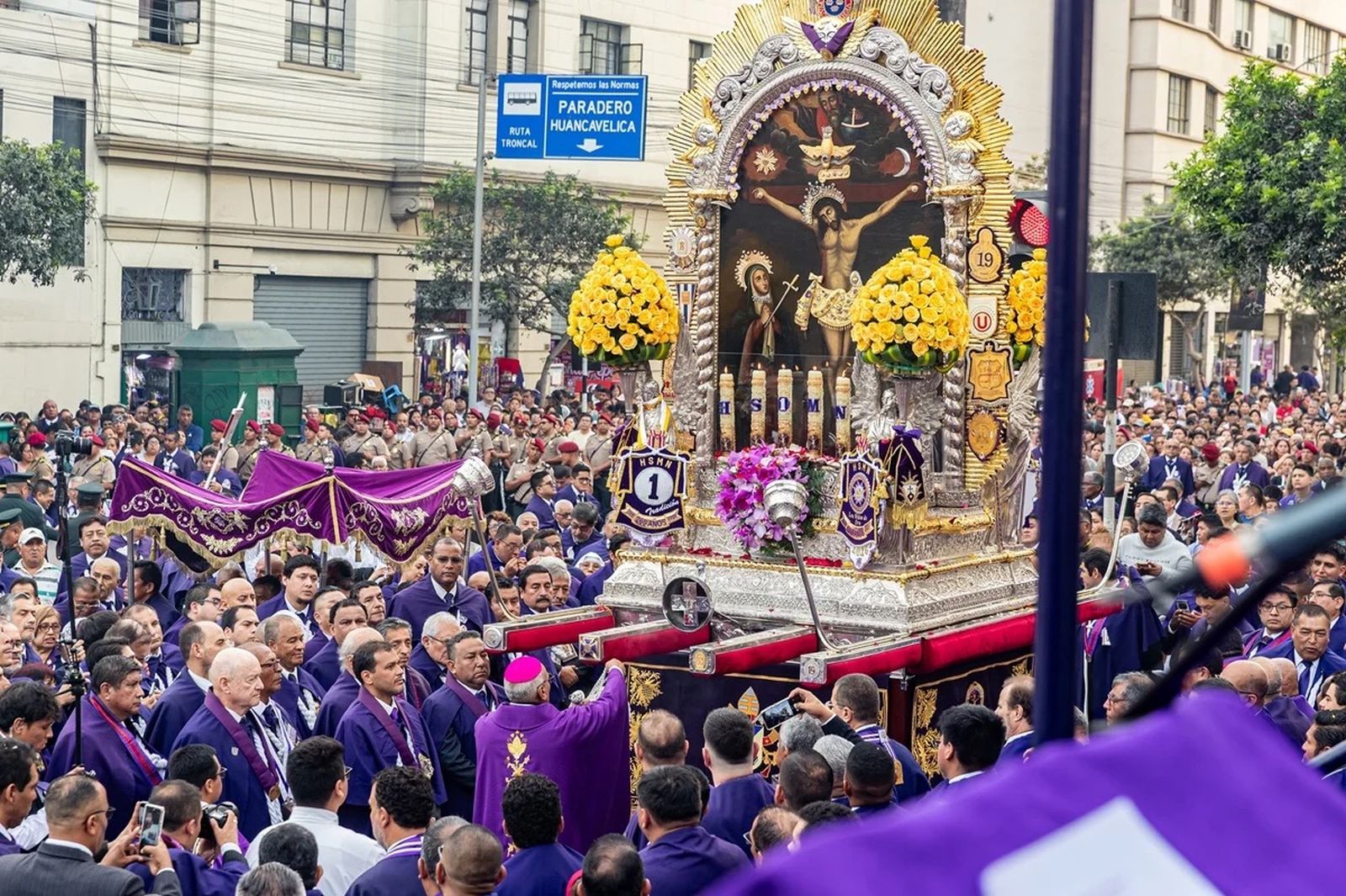 Lima celebra la solemnidad del Señor de los Milagros