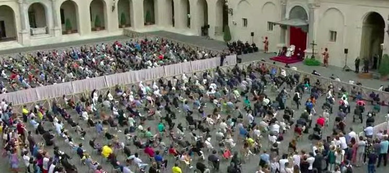 Francisco, de nuevo con los fieles