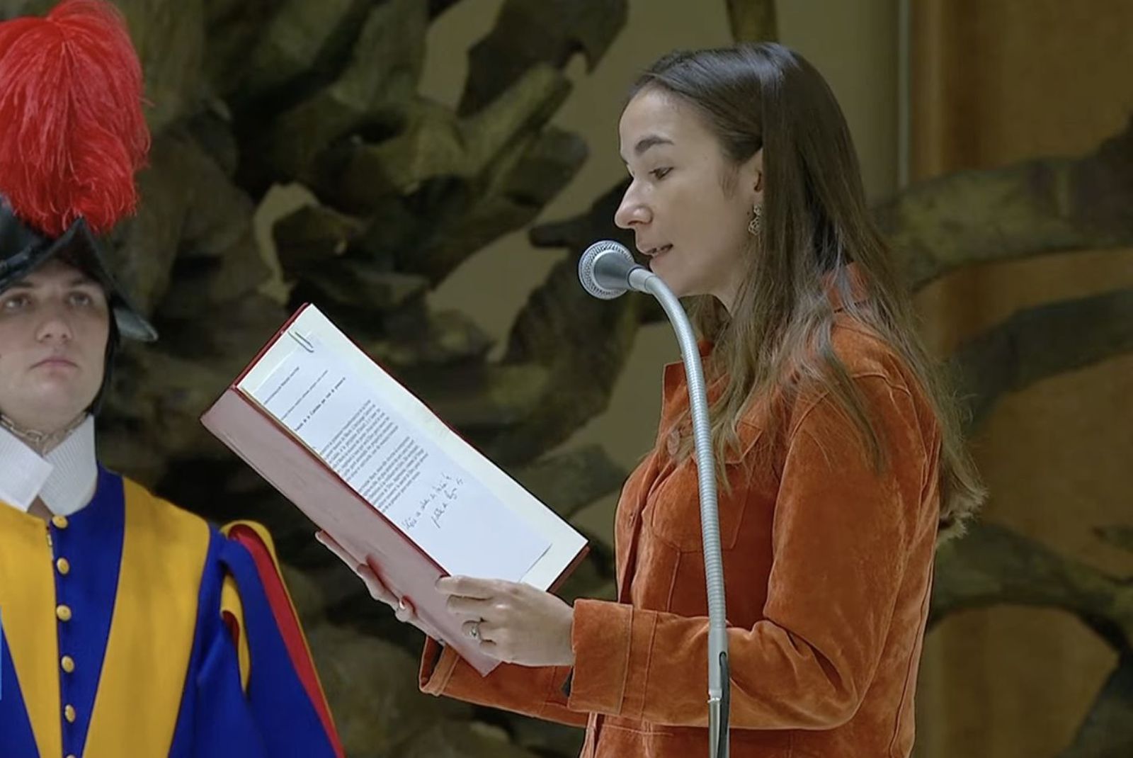 Una de las lectoras en la audiencia general del Papa