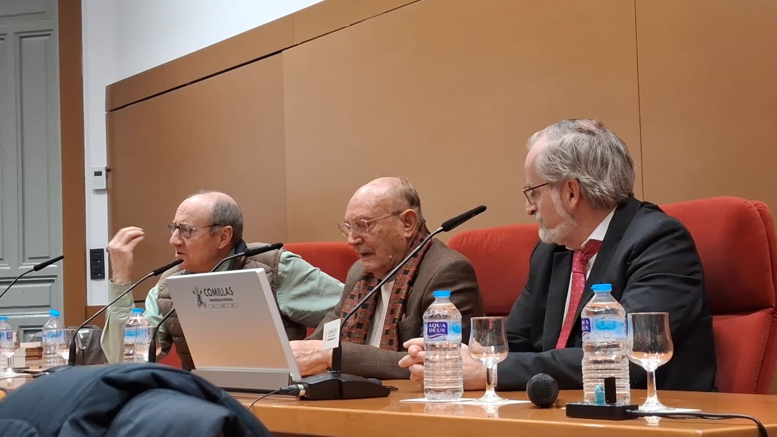 Un momento de la presentación del libro