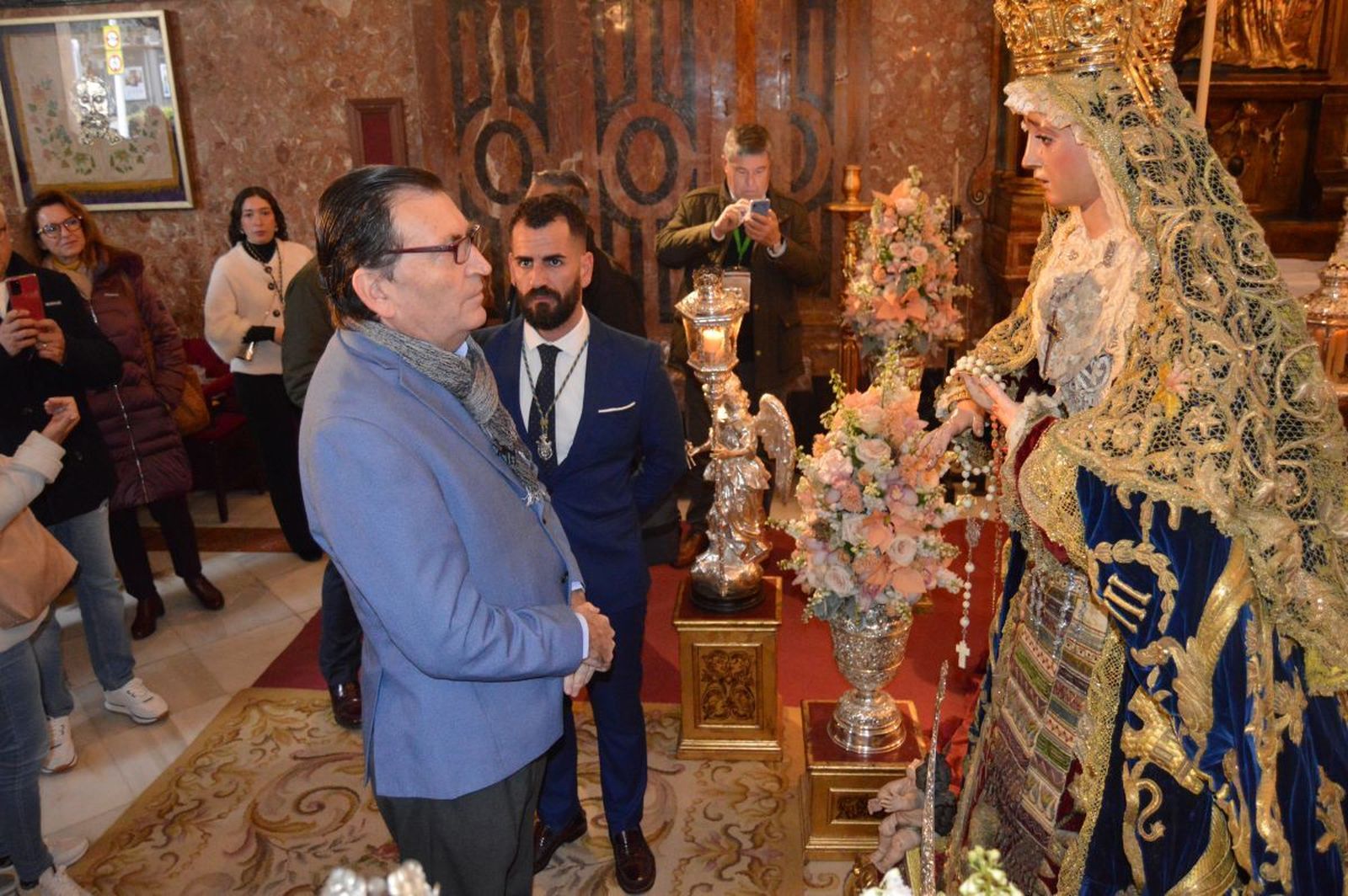 Virgen de Montserrat de Sevilla