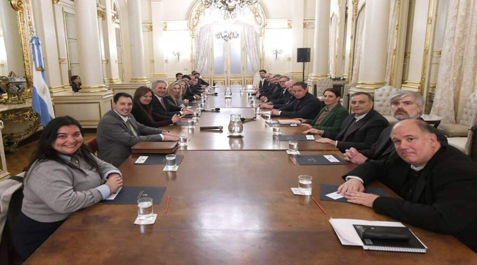 Reunión Iglesia-Gobierno en Argentina