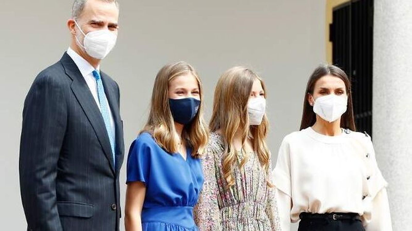 Los Reyes, con sus hijas, en la confirmación de Doña Leonor