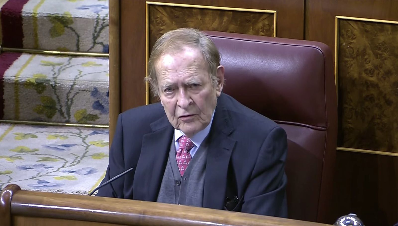 Ramón Tamames, durante la moción de censura