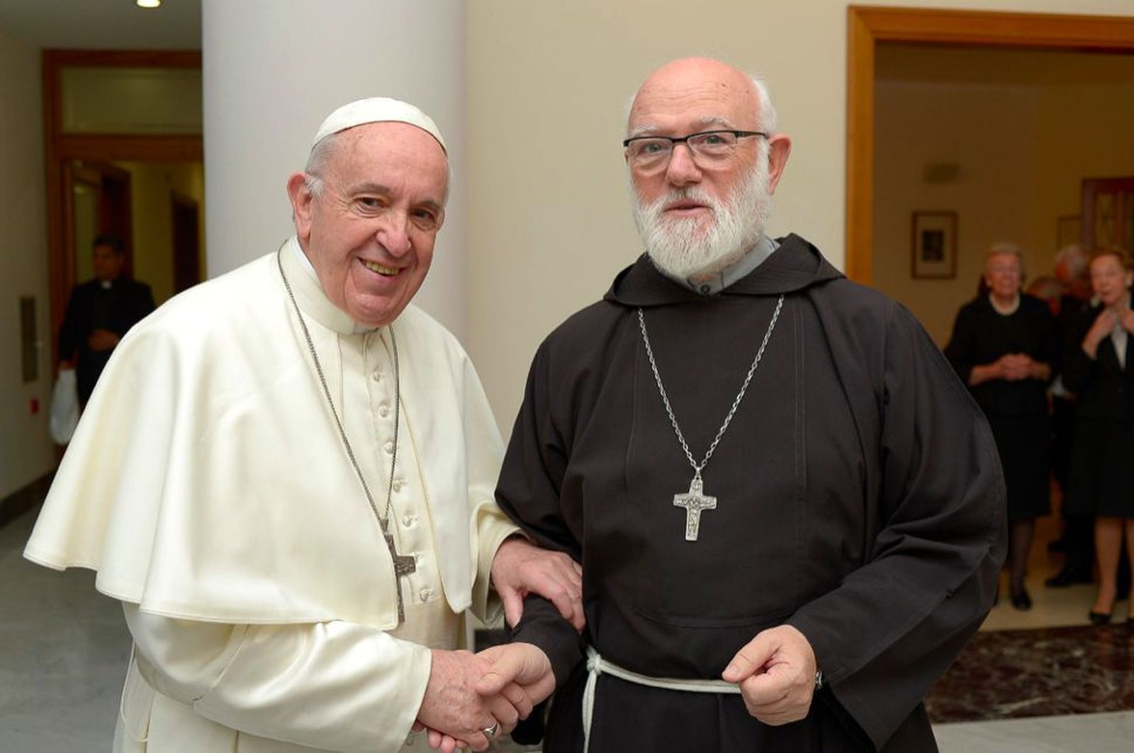 El papa amb el nou arquebisbe de Santiago de Xile, Celestino Alós