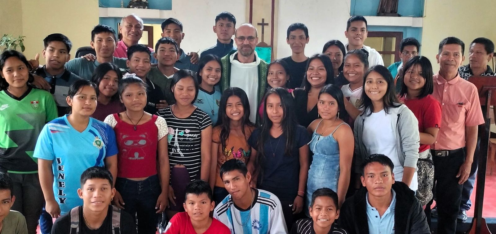 Con los jóvenes de Yanashi, Huanta y Santa Amelia (río Amazonas)