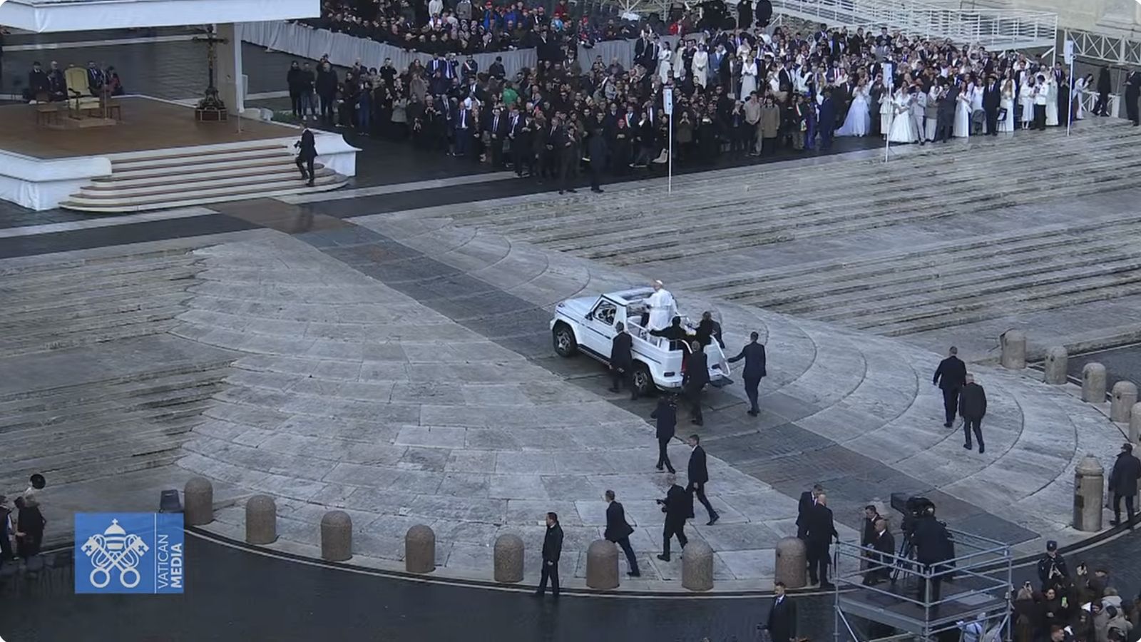 León XIV en la audiencia de los miércoles