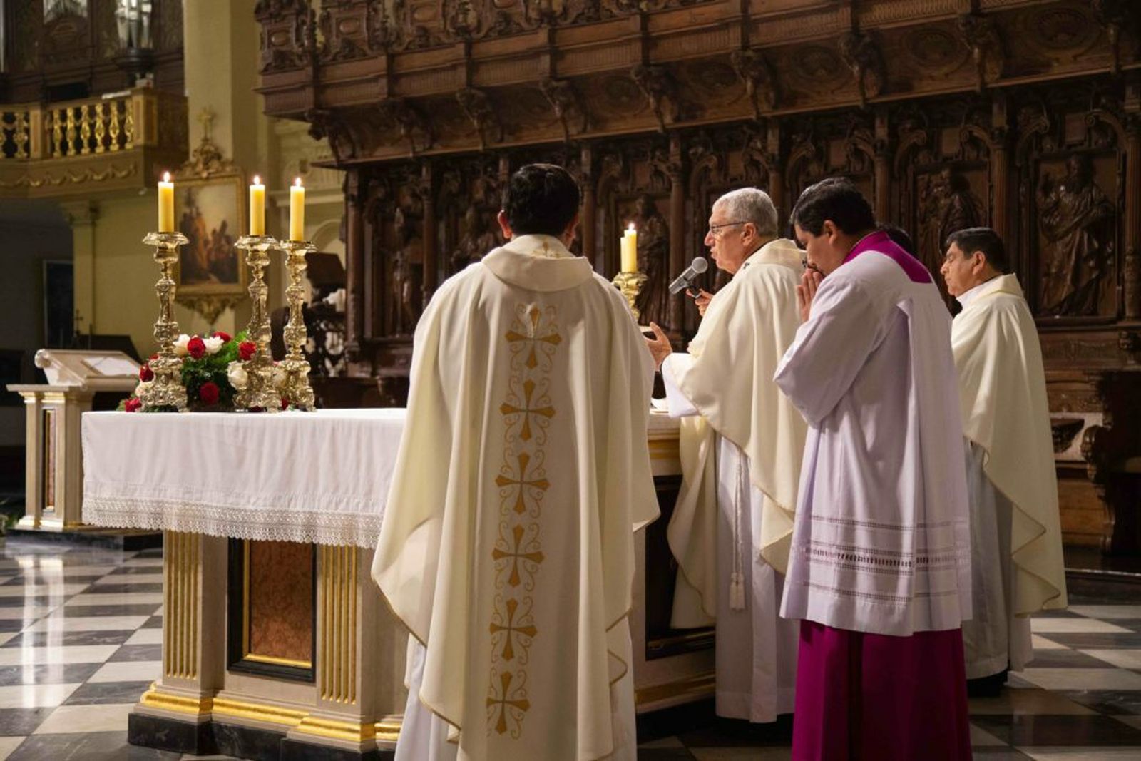El arzobispo de Lima, en el Te Deum
