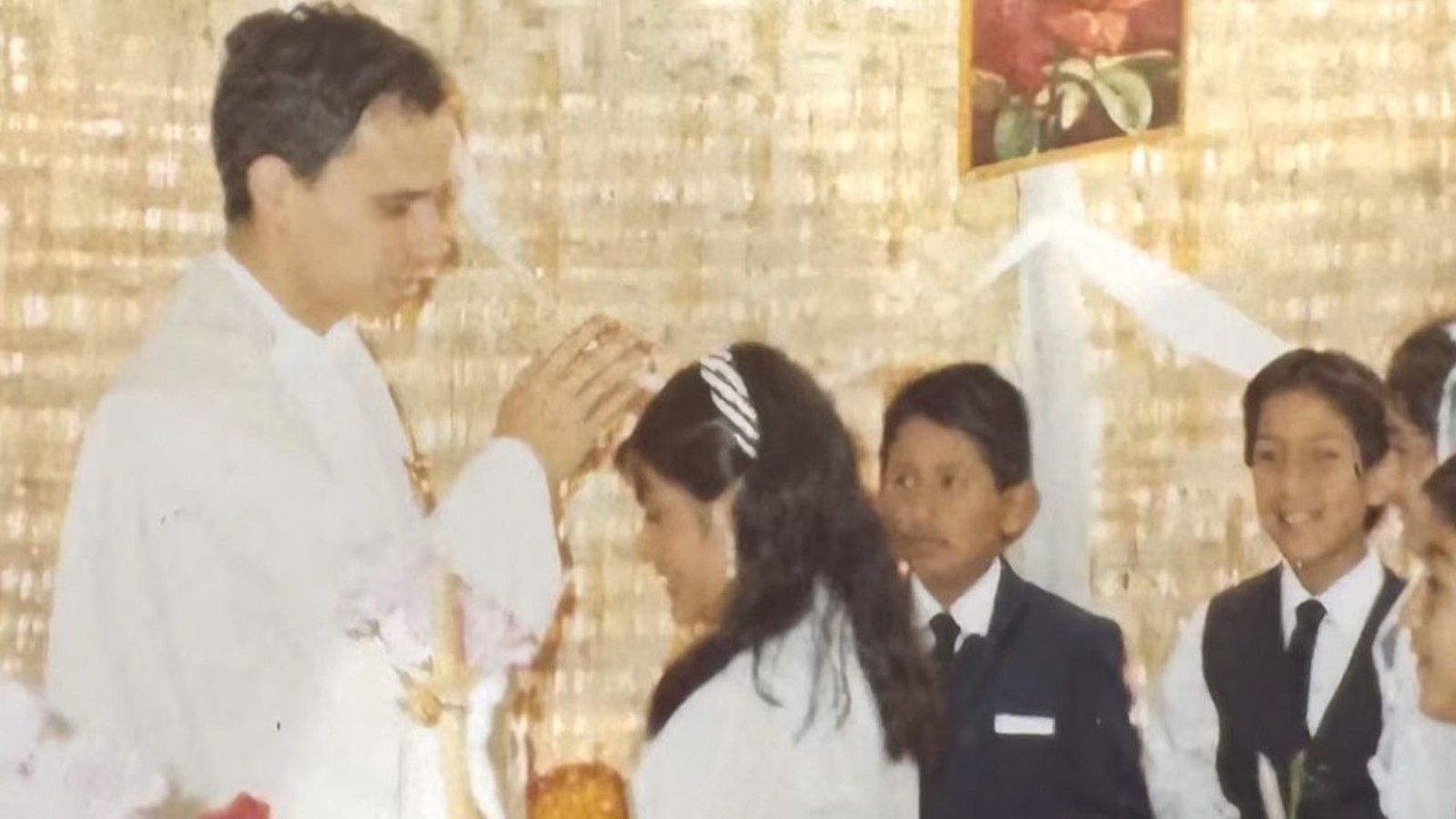 El joven padre Roberto, en una celebración en Chulucanas