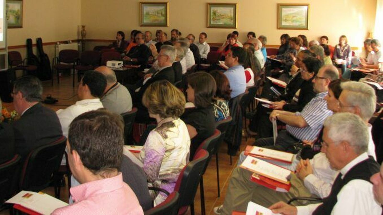 Reunión de directivos de Cáritas en El Escorial, 20 y 21 de mayo en El Escorial