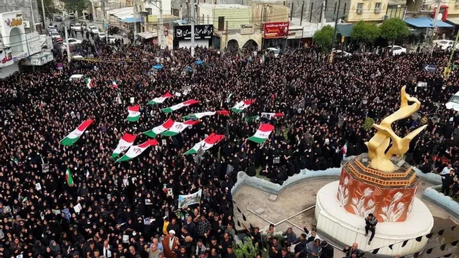 Funeral de las niñas iraníes víctimas de ataque de EE.UU e Israel