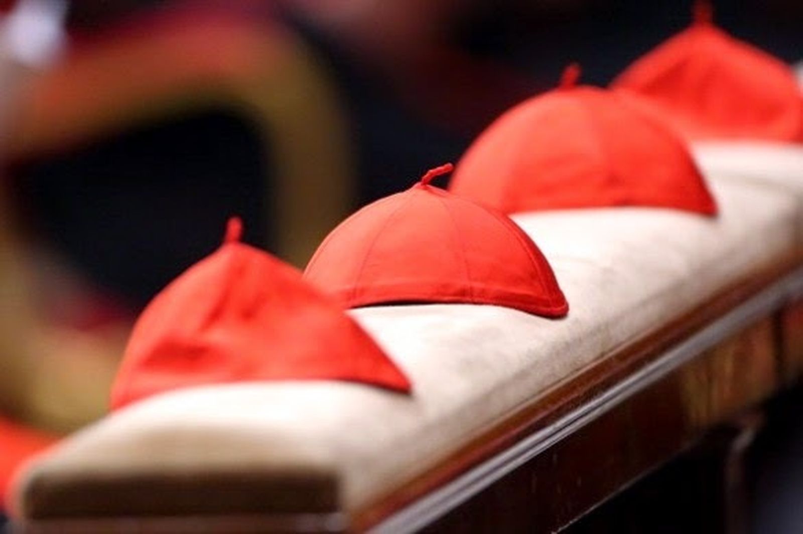 Capelos cardenalicios