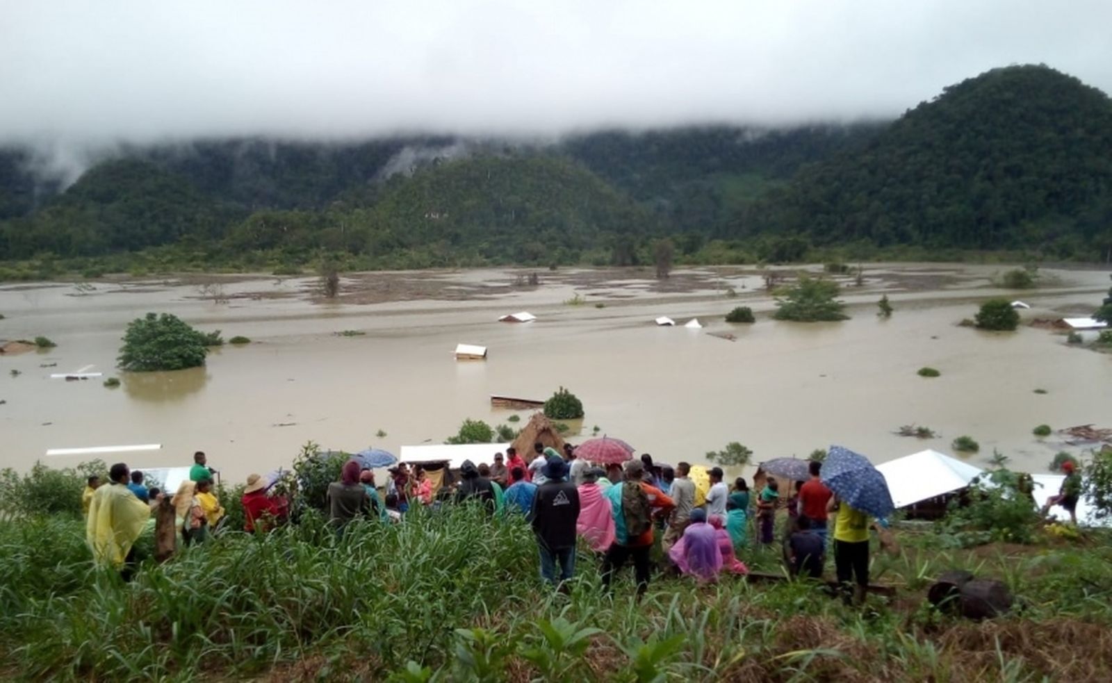 La tormenta Eta deja a su paso una devastación total