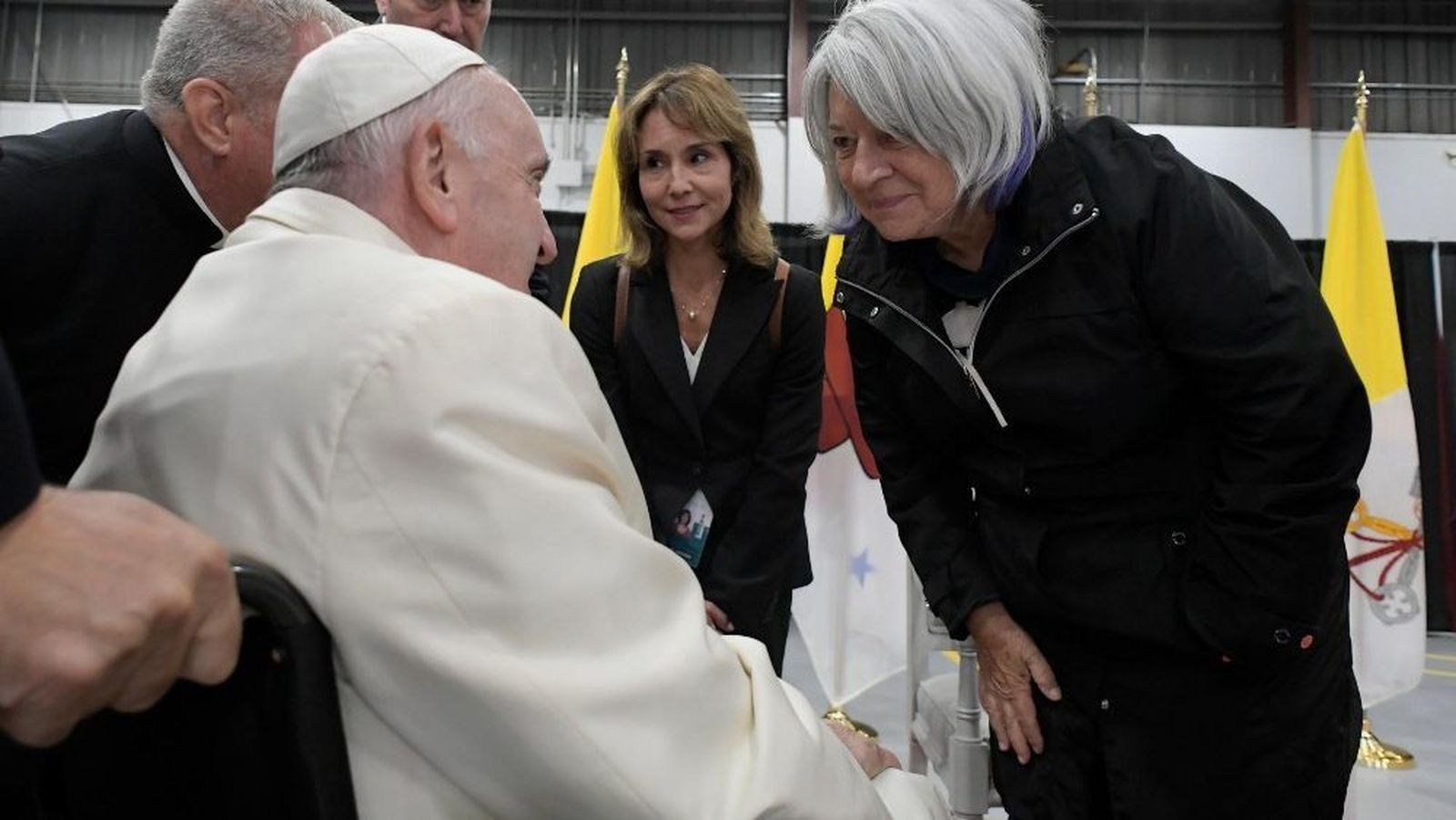 Telegramas del Papa en su vuelo de regreso