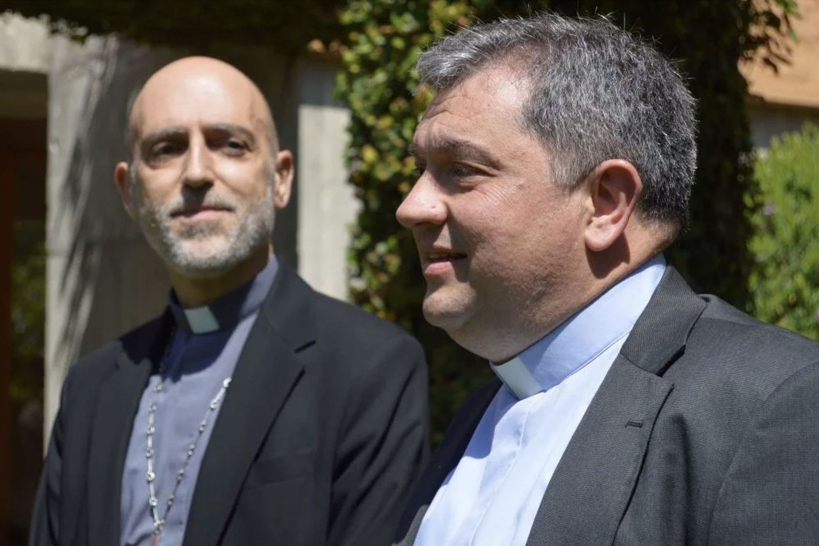 Daniel Palau con el obispo Xabier Gómez