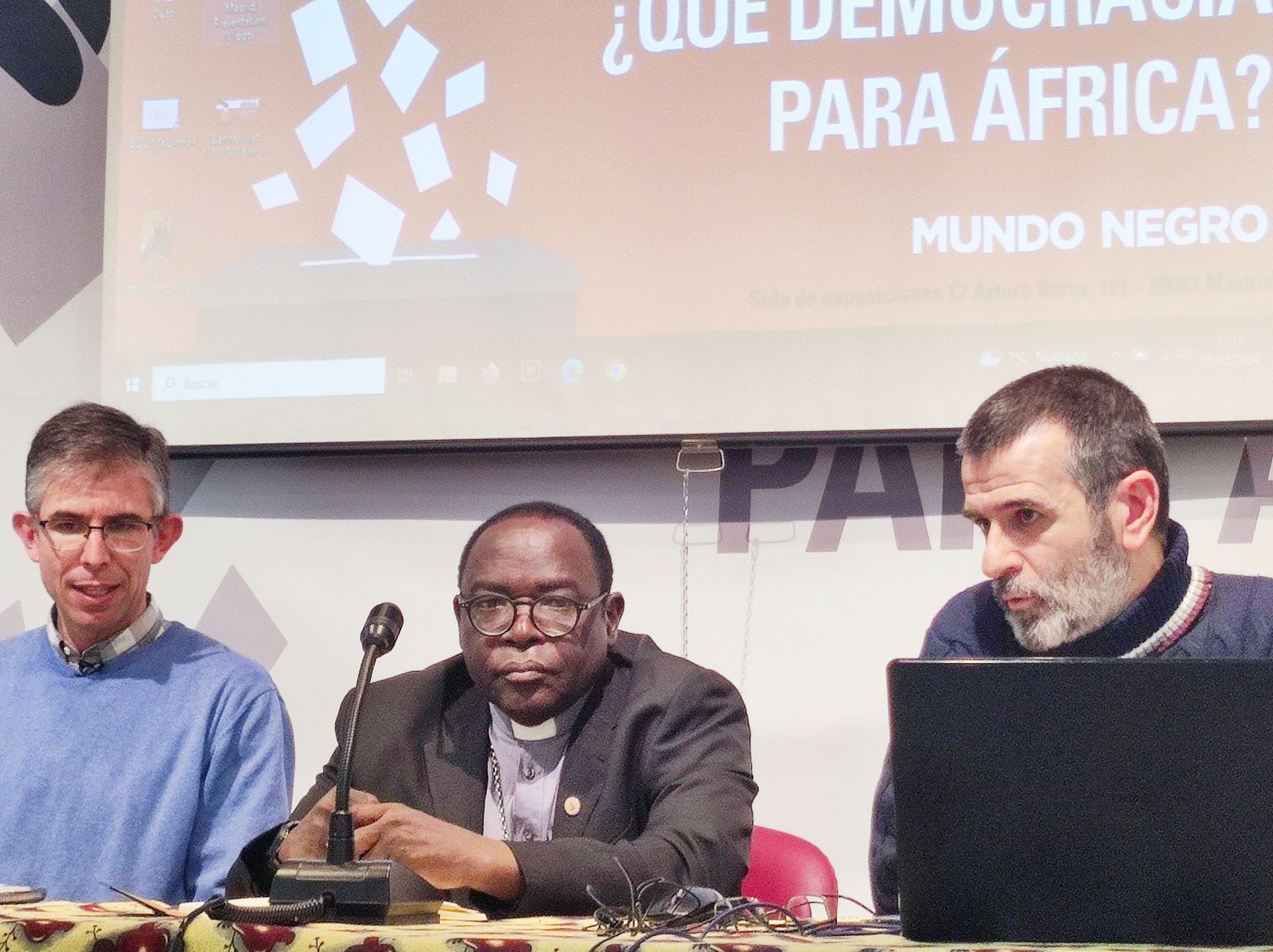 El obispo nigeriano Matthew Hassan Kukah, Premio Mundo Negro