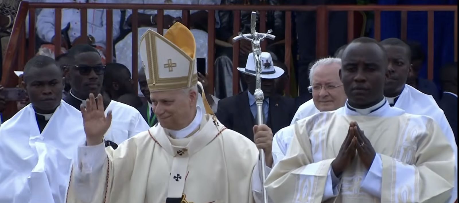 León XIV, durante la misa