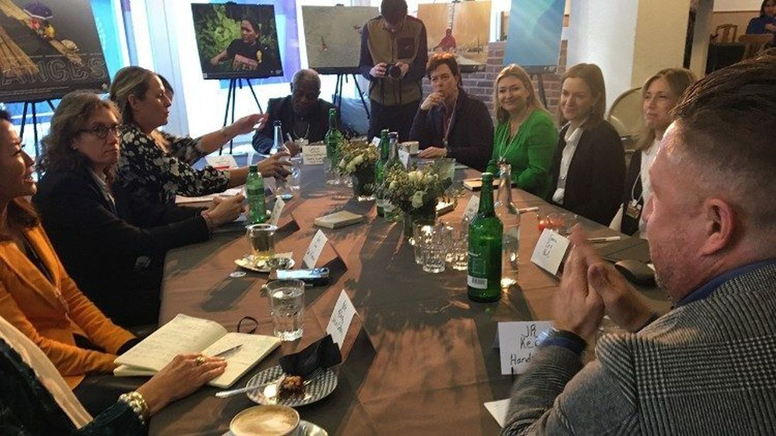 Delegación vaticana en Davos