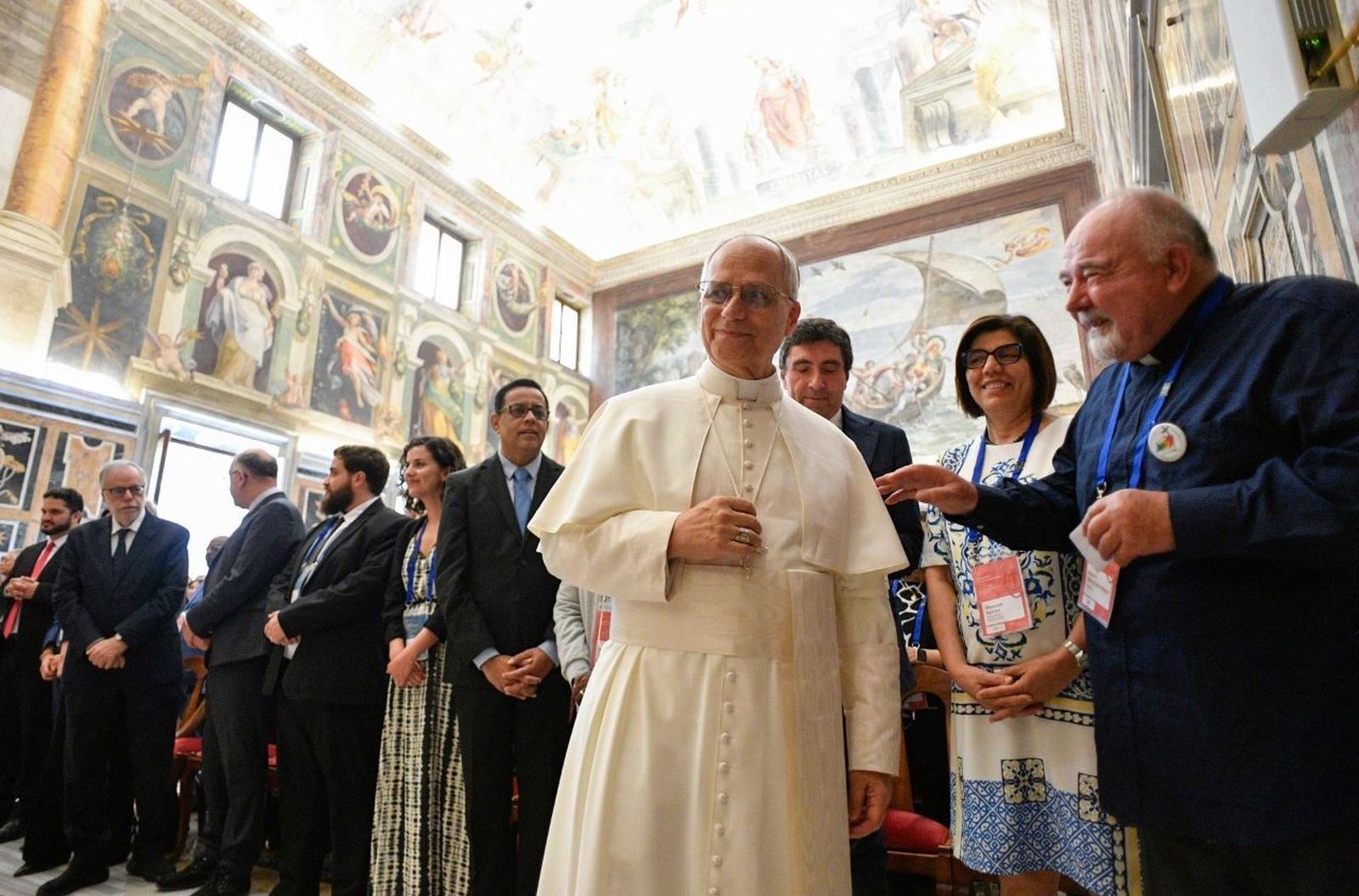 Francisco, con responsables de nuevos movimientos