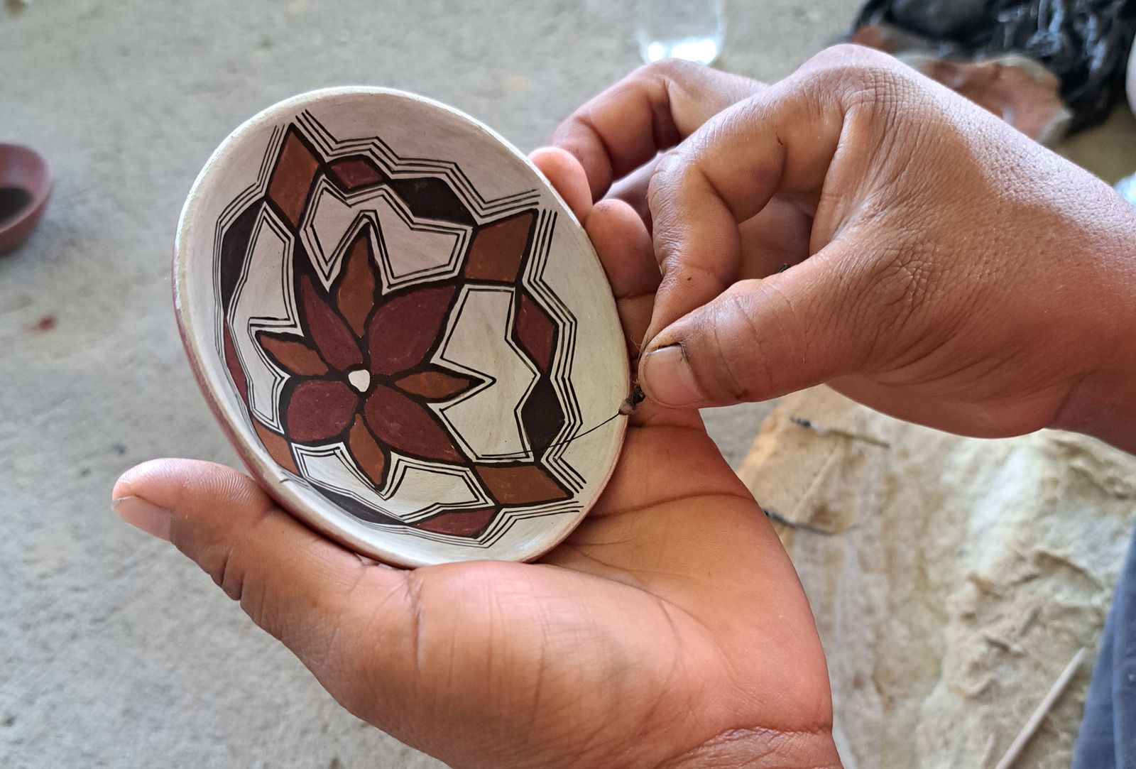 En el taller de las Uru Warmi, Mujeres Tejedoras