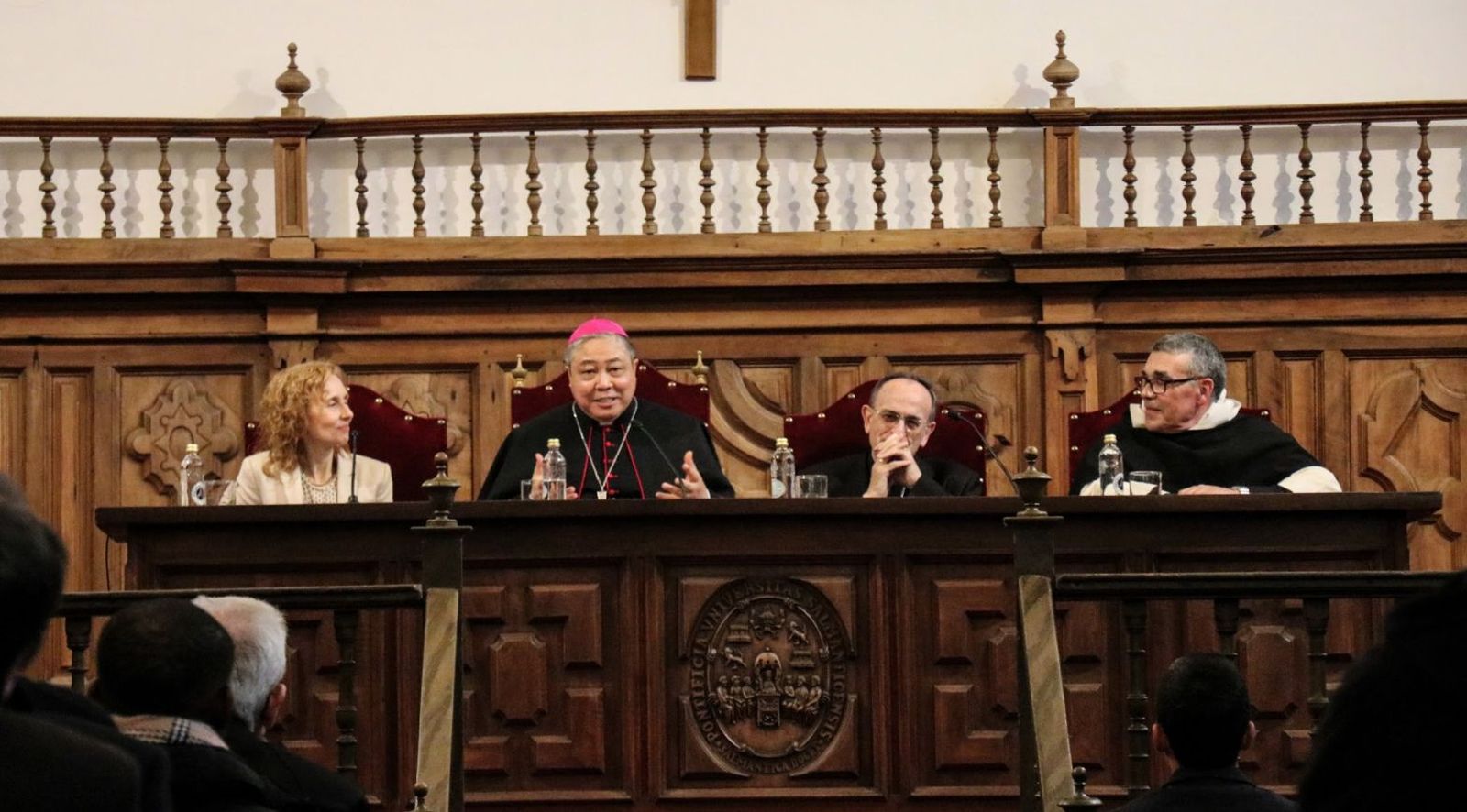 Conferencia del nuncio Auza en la UPSA