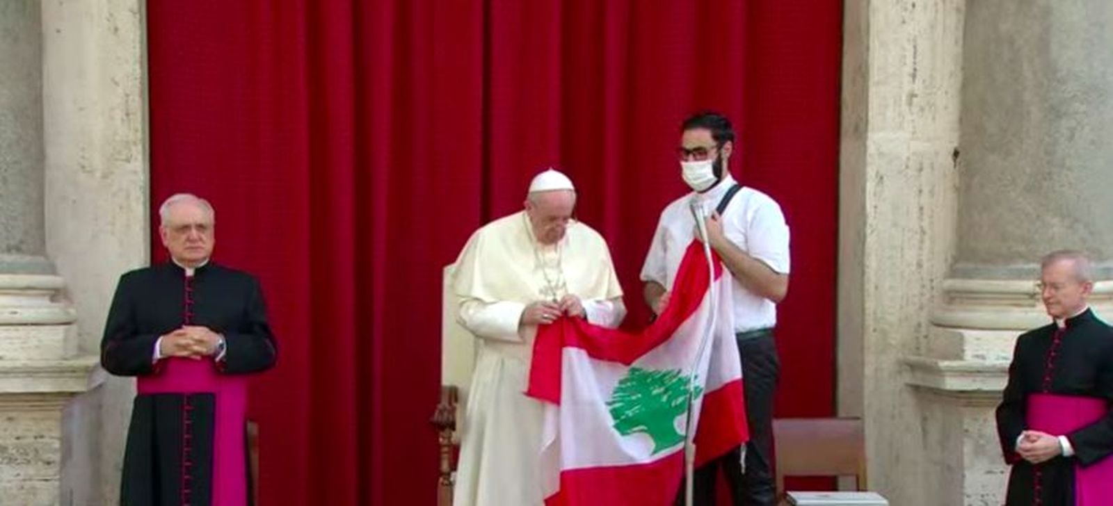 El Papa convoca una jornada de oración por Líbano este sábado, y envía al país al secretario de Estado