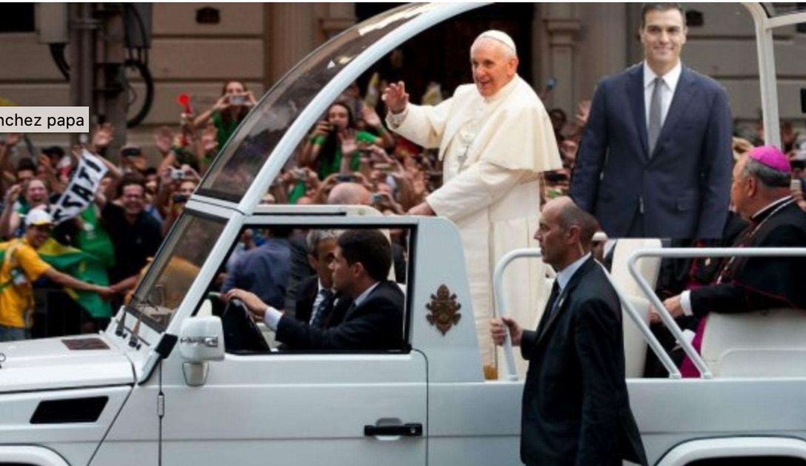 Sánchez, en el papamovil