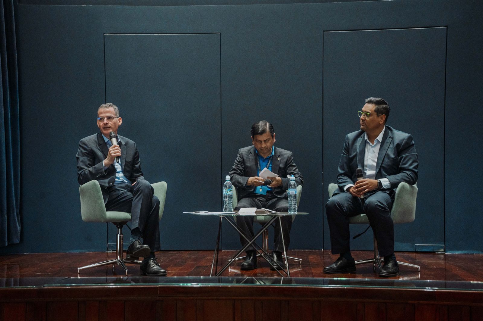 Rafael Luciani, (a la izda) y Jesús Becerril (dcha) en la universidad guatemalteca Rafael Landívar