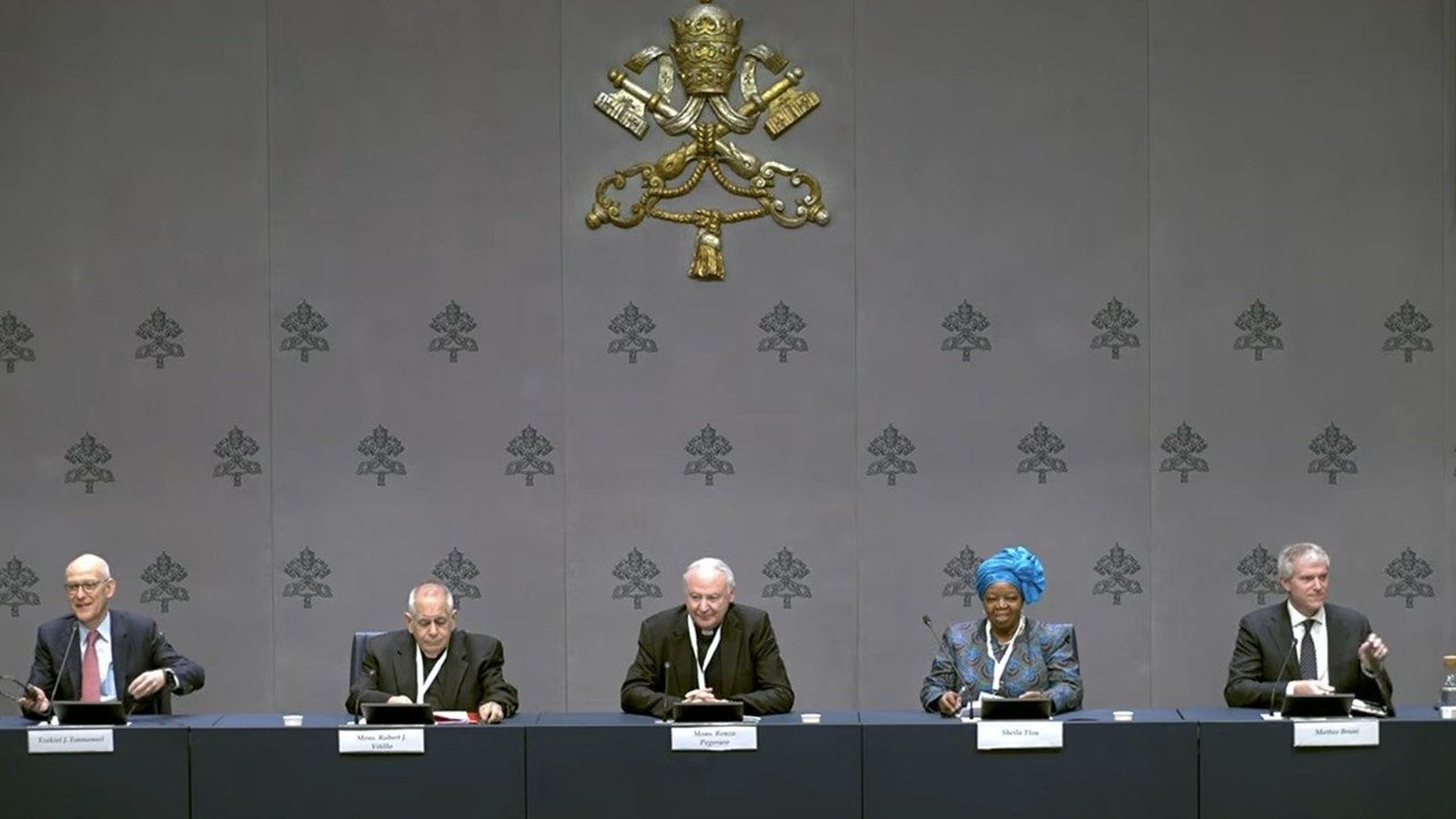 Presentación en la Oficina de Prensa de la Santa Sede del taller internacional "Salud para todos. Sostenibilidad y Equidad"