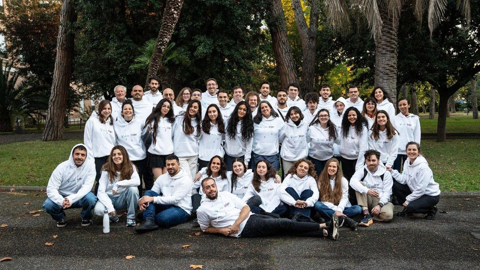 Un grupo de jóvenes de Scholas Occurrentes