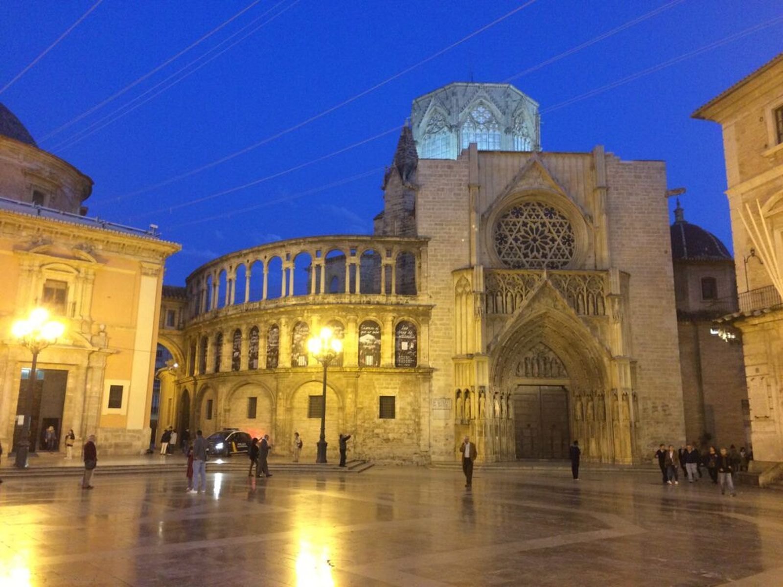 La catedral de Valencia, de noche
