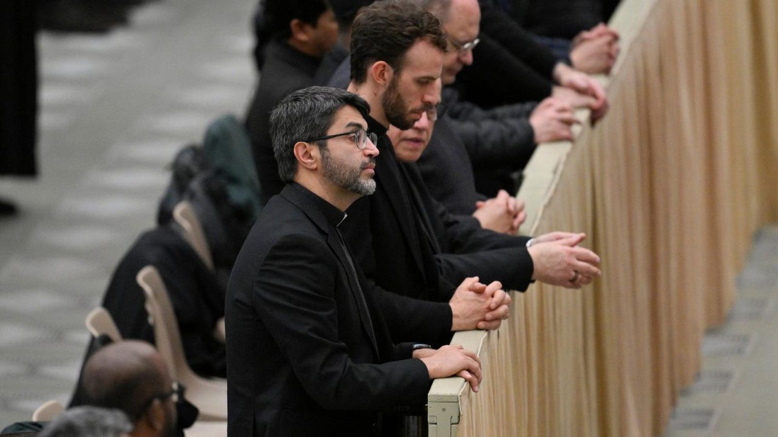 Sacerdotes presentes en el encuentro con el Papa