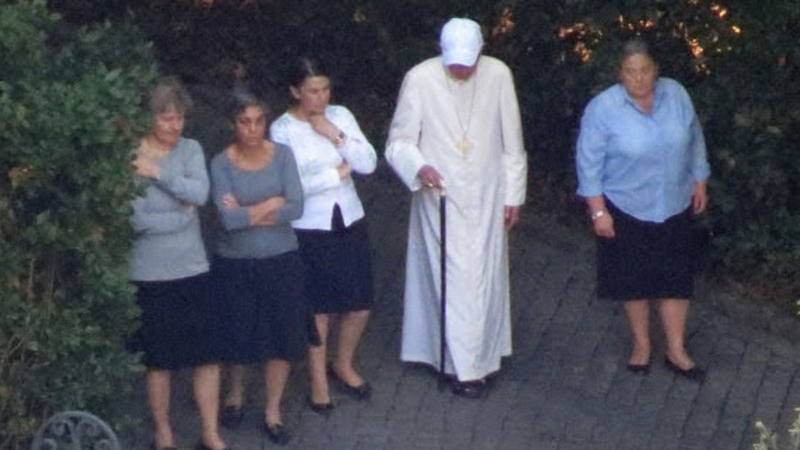 Benedicto XVI, con las 'Memores Domini' que lo cuidan en el Mater Ecclesiae