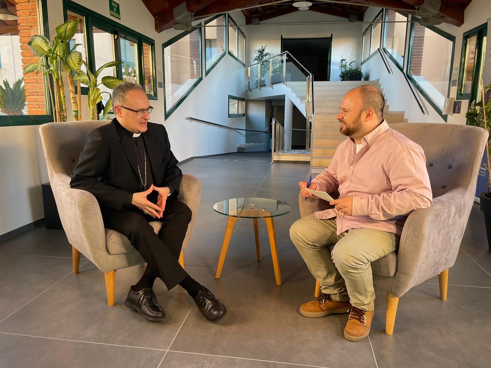 El abad Gasch durante la entrevista con 'Temps d'Església'