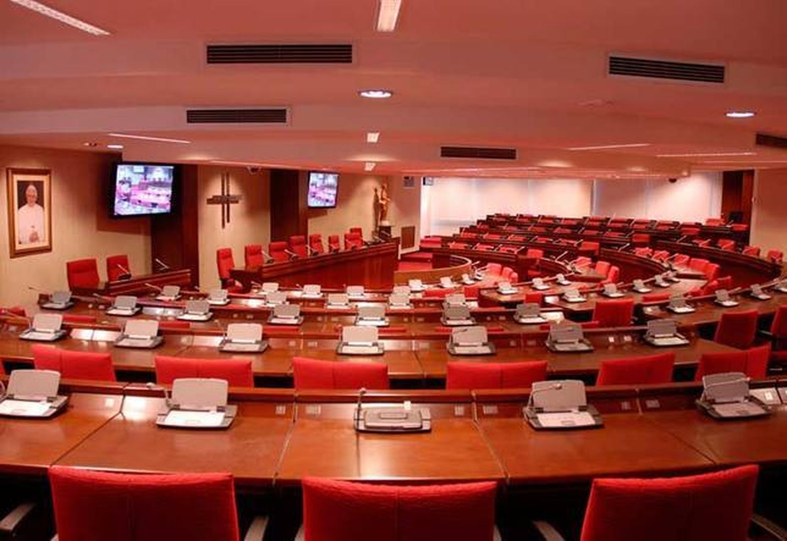 La sala de la Plenaria, vacía