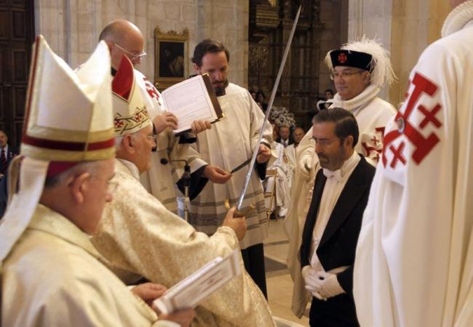 Investidura en el Santo Sepulcro.