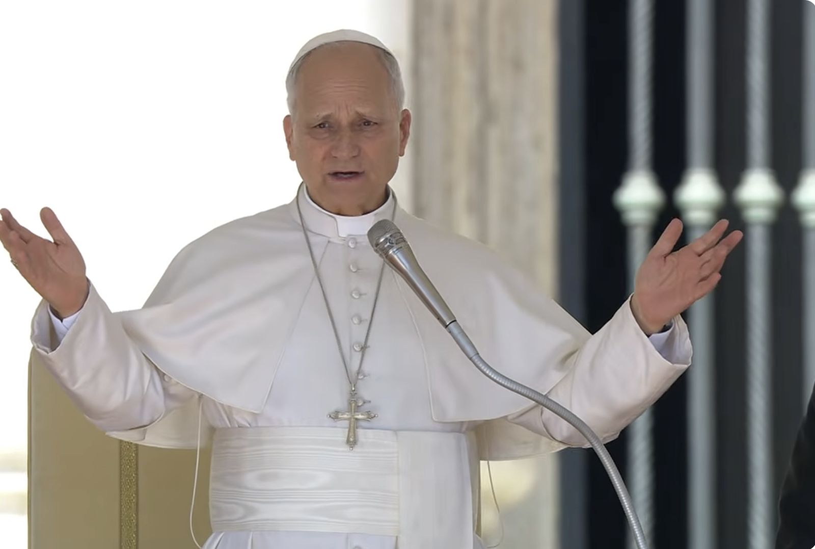 El Papa, al comienzo de la audiencia general