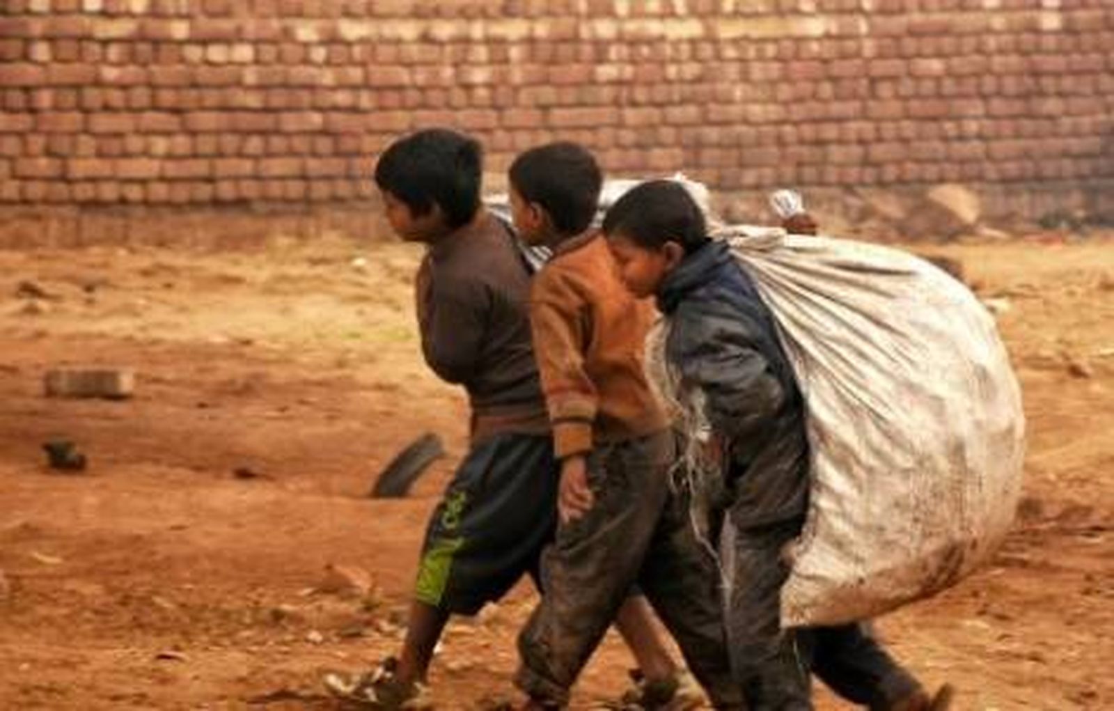 La relación entre la guerra y los pobres parece inmediata