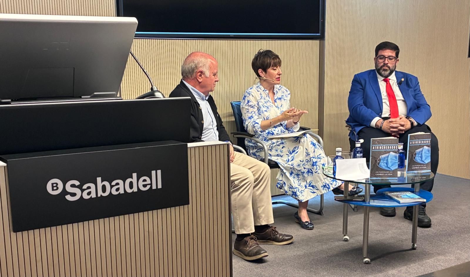 Presentación del libro de Auxi Rueda en el espacio Sabadell