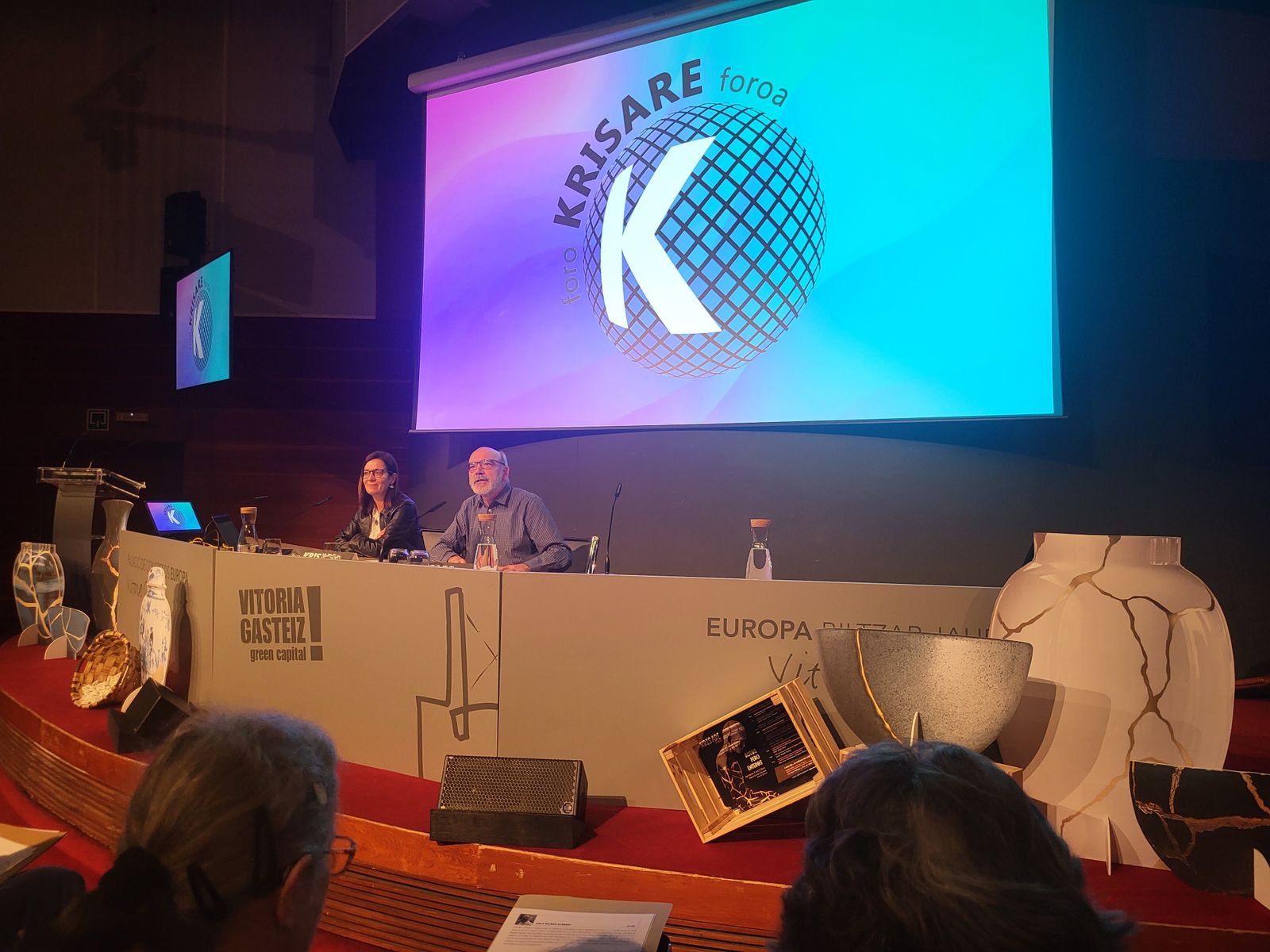 Las víctimas al centro del debate: Memoria y reconciliación tras el fin de ETA