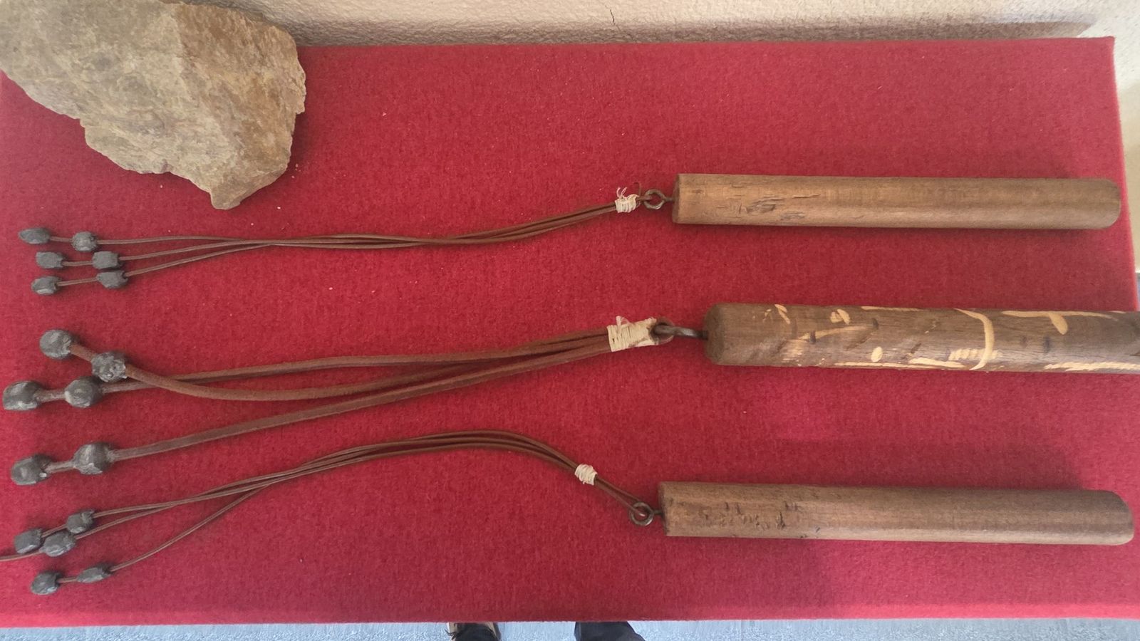 Los látigos infames. Monasterio de Valvanera