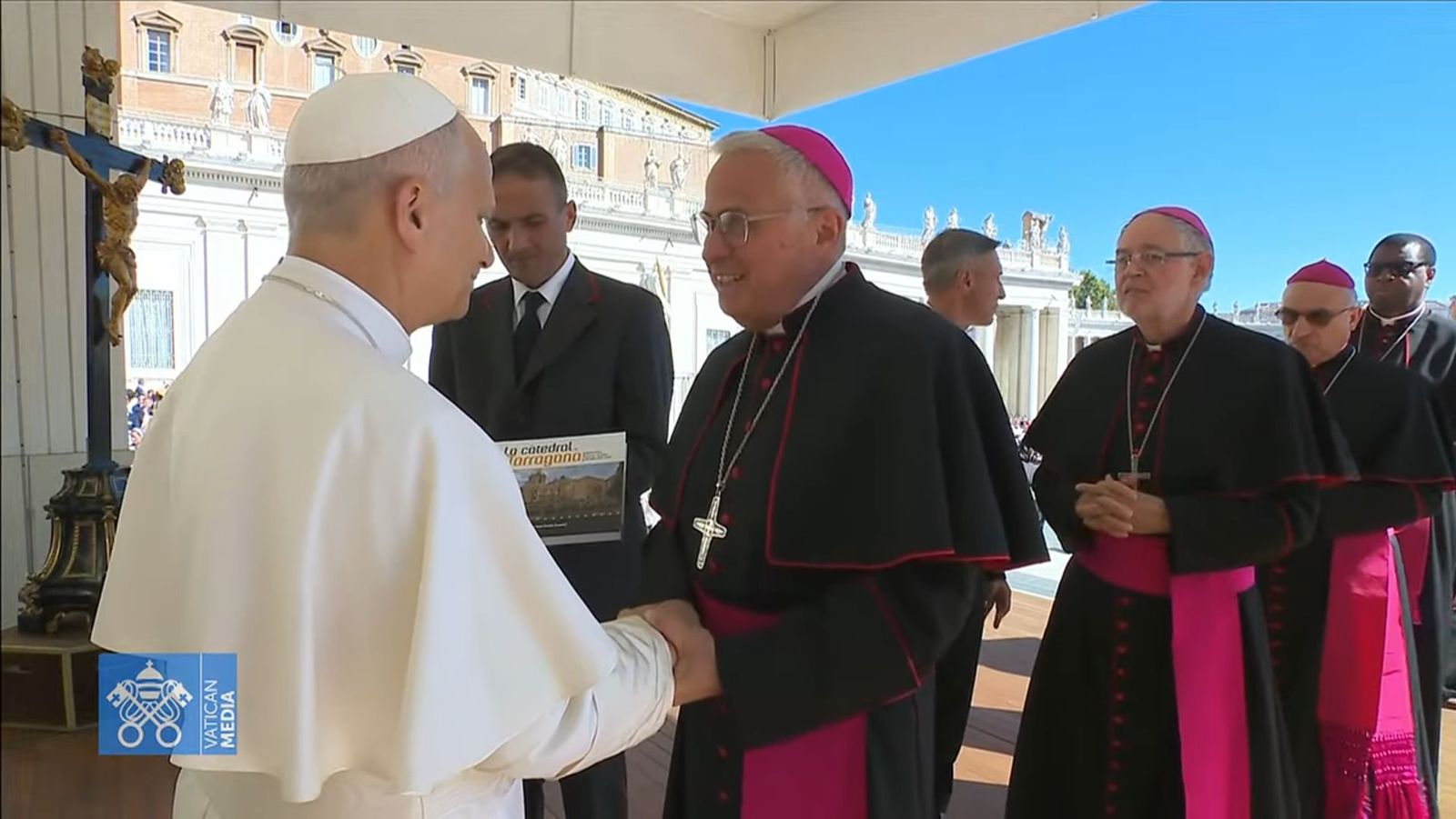 El arzobispo Planellas saluda al papa León XIV