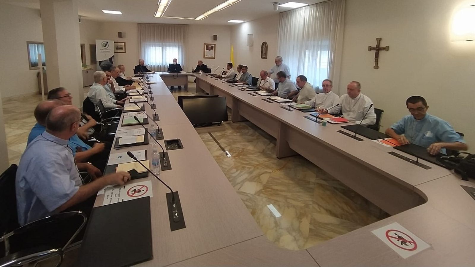 Reunión en el Dicastério para la Cultura y Educación